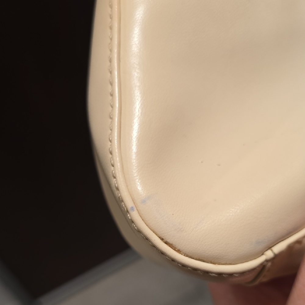 Liz Claiborne‎ Cream Shoulder Bag | Y2K Minimalist Faux Leather Purse - Picture 5 of 8